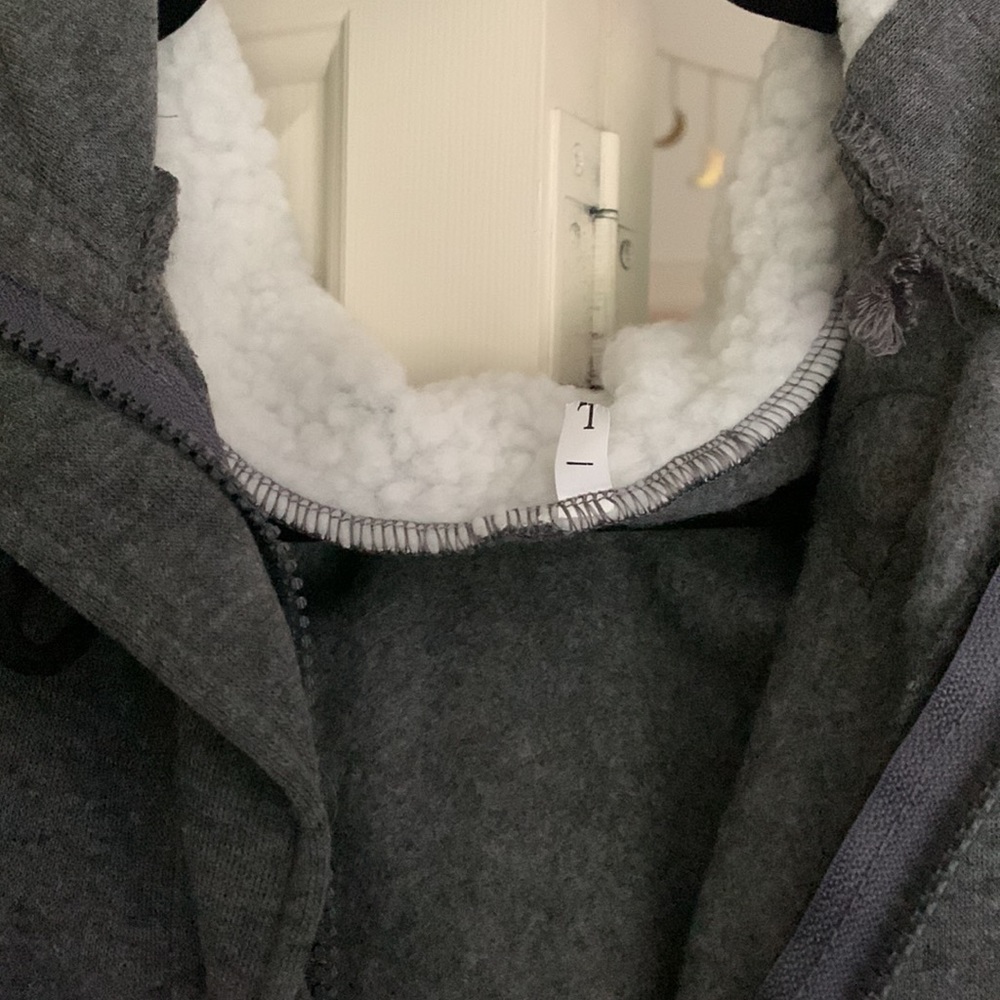 Grey Jacket - Picture 6 of 8